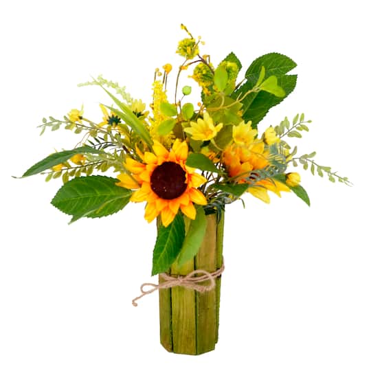 16&#x27;&#x27; Green and Yellow Sunflower Floral Bouquet